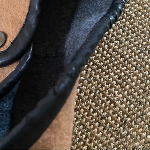 NWT (Small Flaw) J McLaughlin $345 Camel / Gray Wool Reversible Sawyer Cape XS-S - Picture 16 of 16